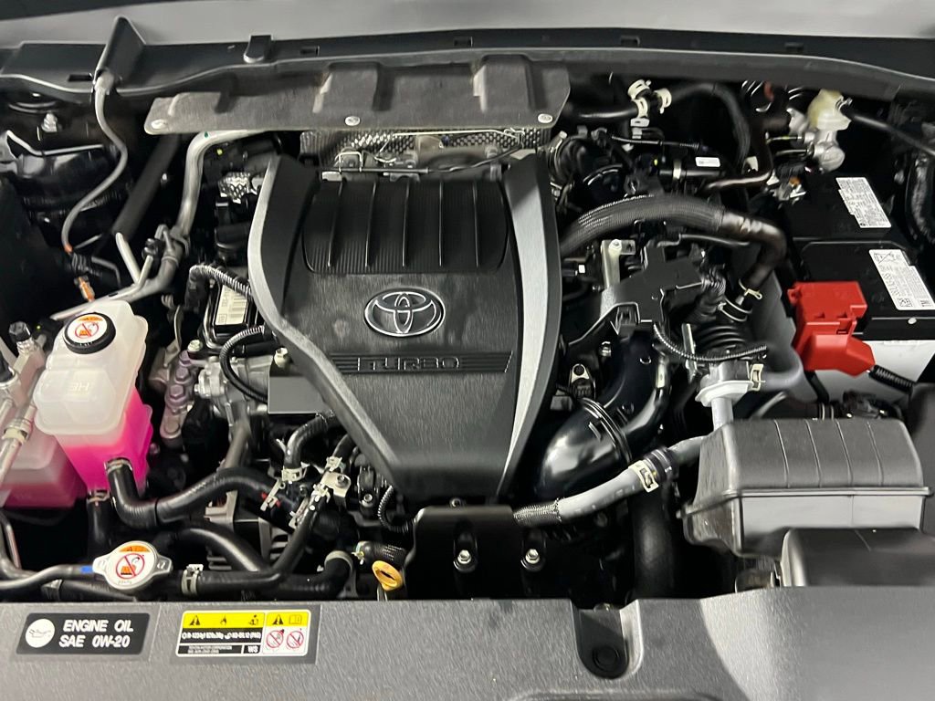 Used 2025 Toyota Grand Highlander AWD image 40