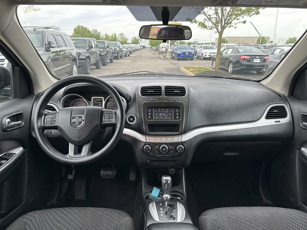 Used 2018 Dodge Journey SE w/ Blacktop Package FWD image 18