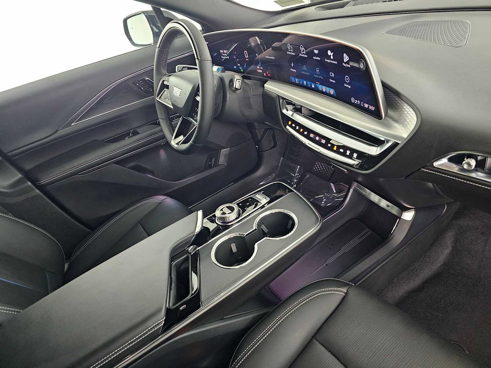 New 2026 Cadillac Lyriq Sport RWD image 11