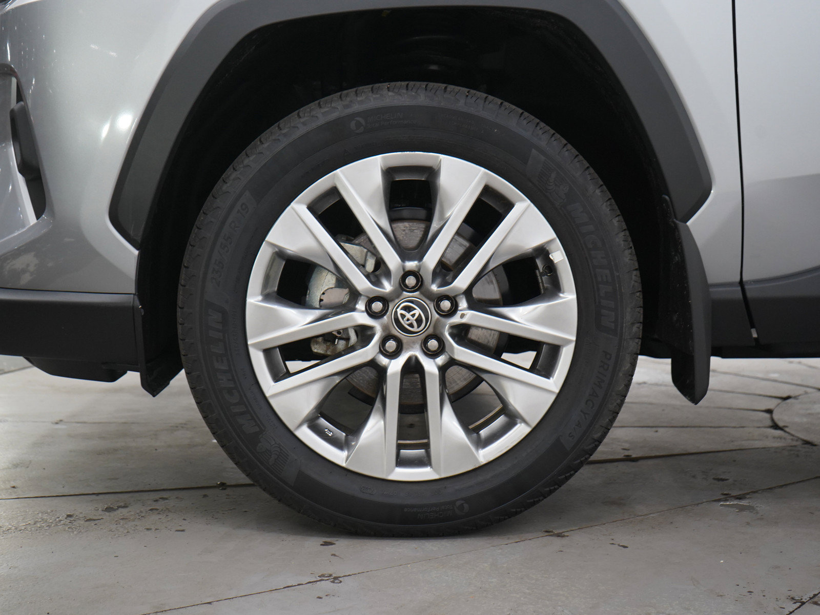 Used 2025 Toyota RAV4 XLE Premium w/ Weather Package AWD/4WD image 29