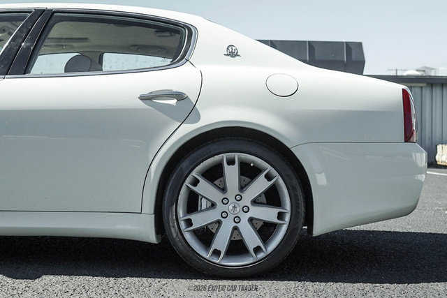 Used 2011 Maserati Quattroporte S RWD image 5