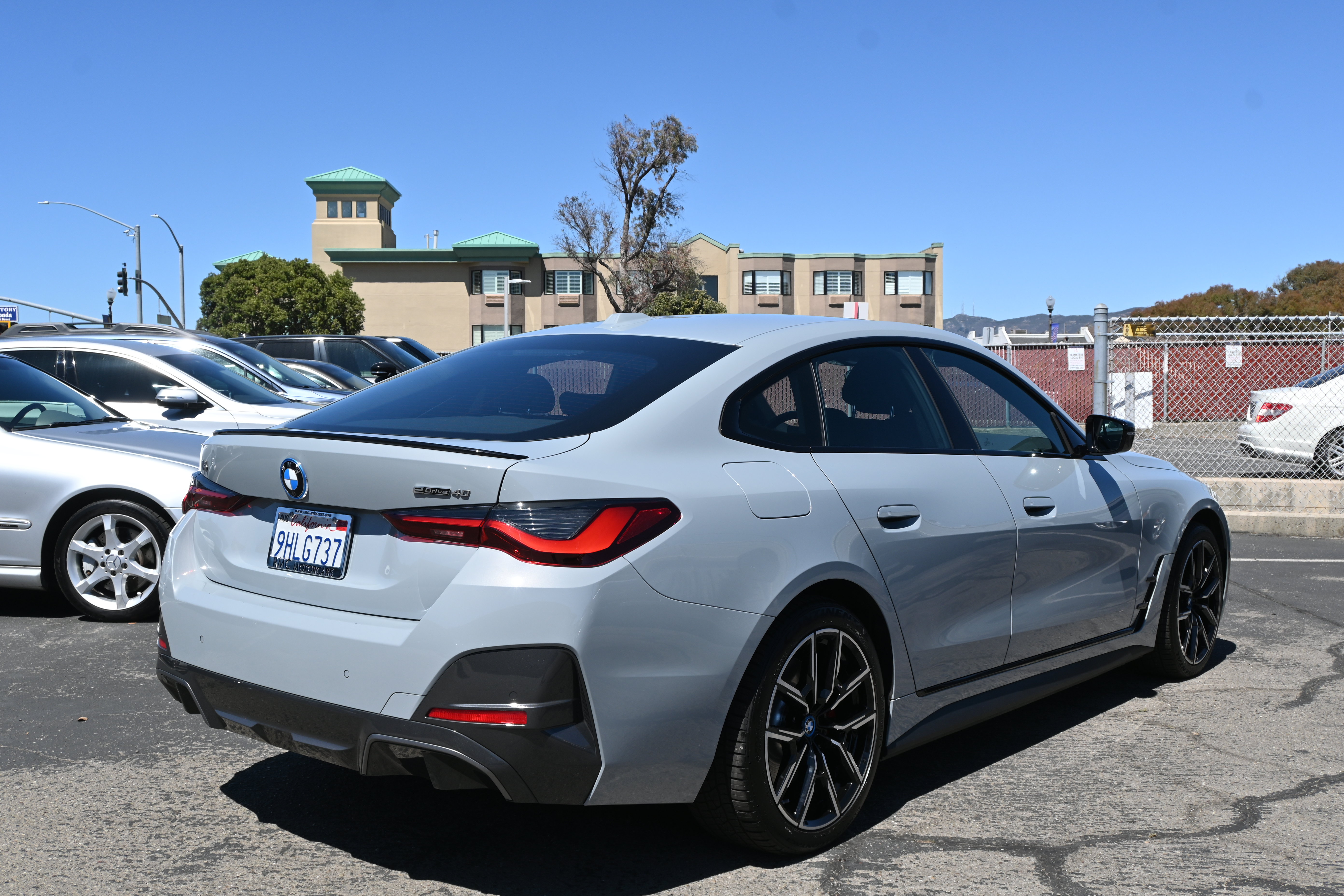 Used 2023 BMW i4 eDrive40 w/ M Sport Package RWD image 7