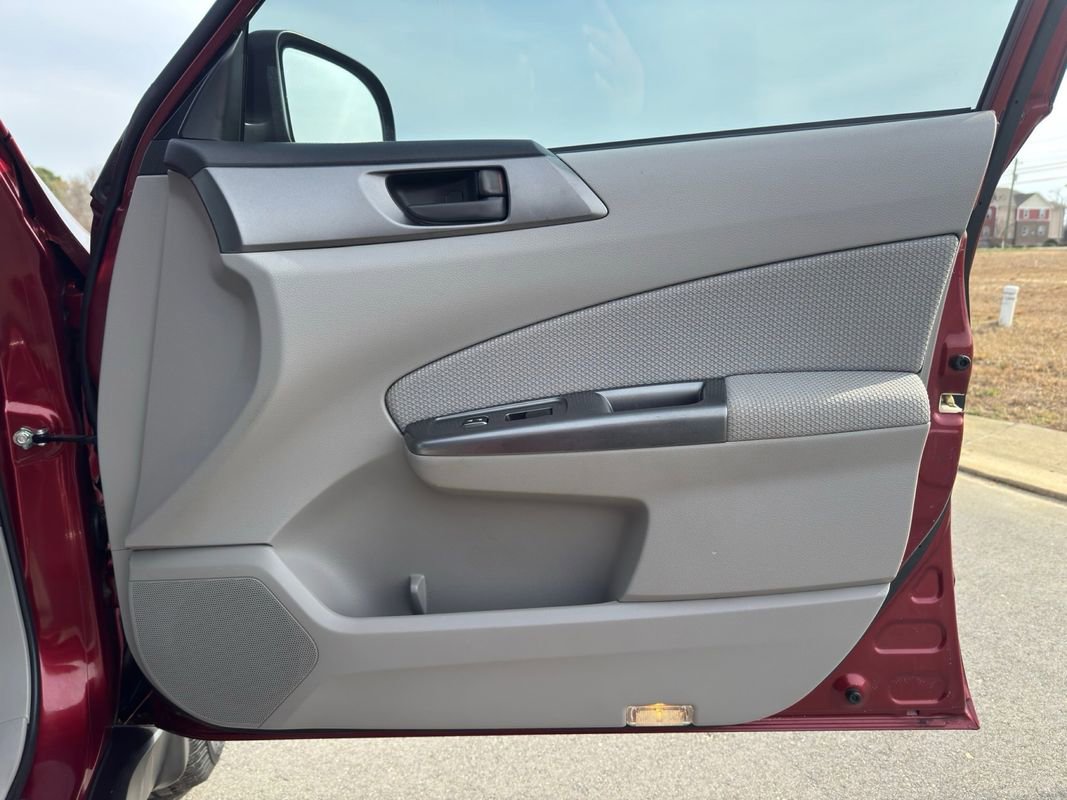 Used 2013 Subaru Forester 2.5X w/ Popular Pkg 1 image 19