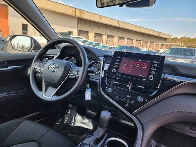 Used 2024 Toyota Camry LE image 13