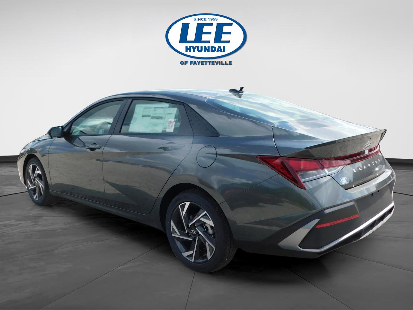 Used 2025 Hyundai Elantra Sport image 5