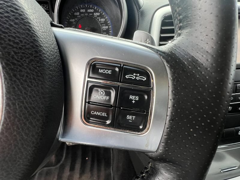 Used 2012 Jeep Grand Cherokee SRT8 w/ Luxury Group II AWD/4WD image 32