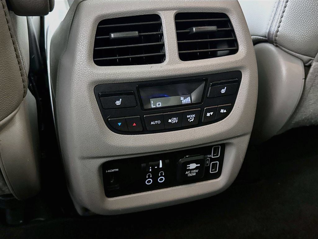Used 2019 Honda Pilot Elite image 27
