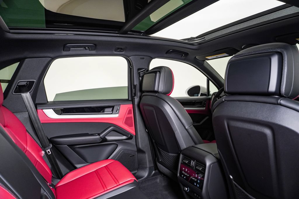 New 2026 Porsche Cayenne AWD/4WD image 16