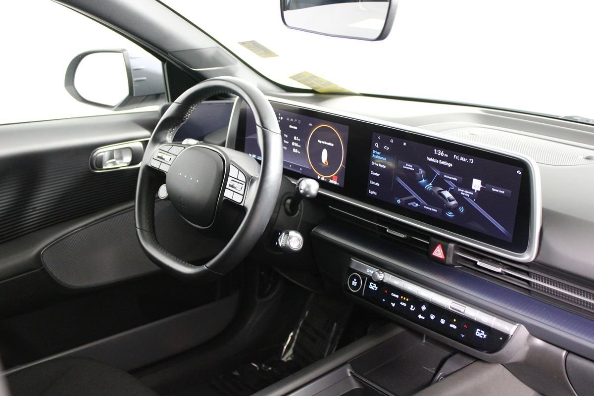 Used 2024 Hyundai Ioniq 6 SE AWD/4WD image 11