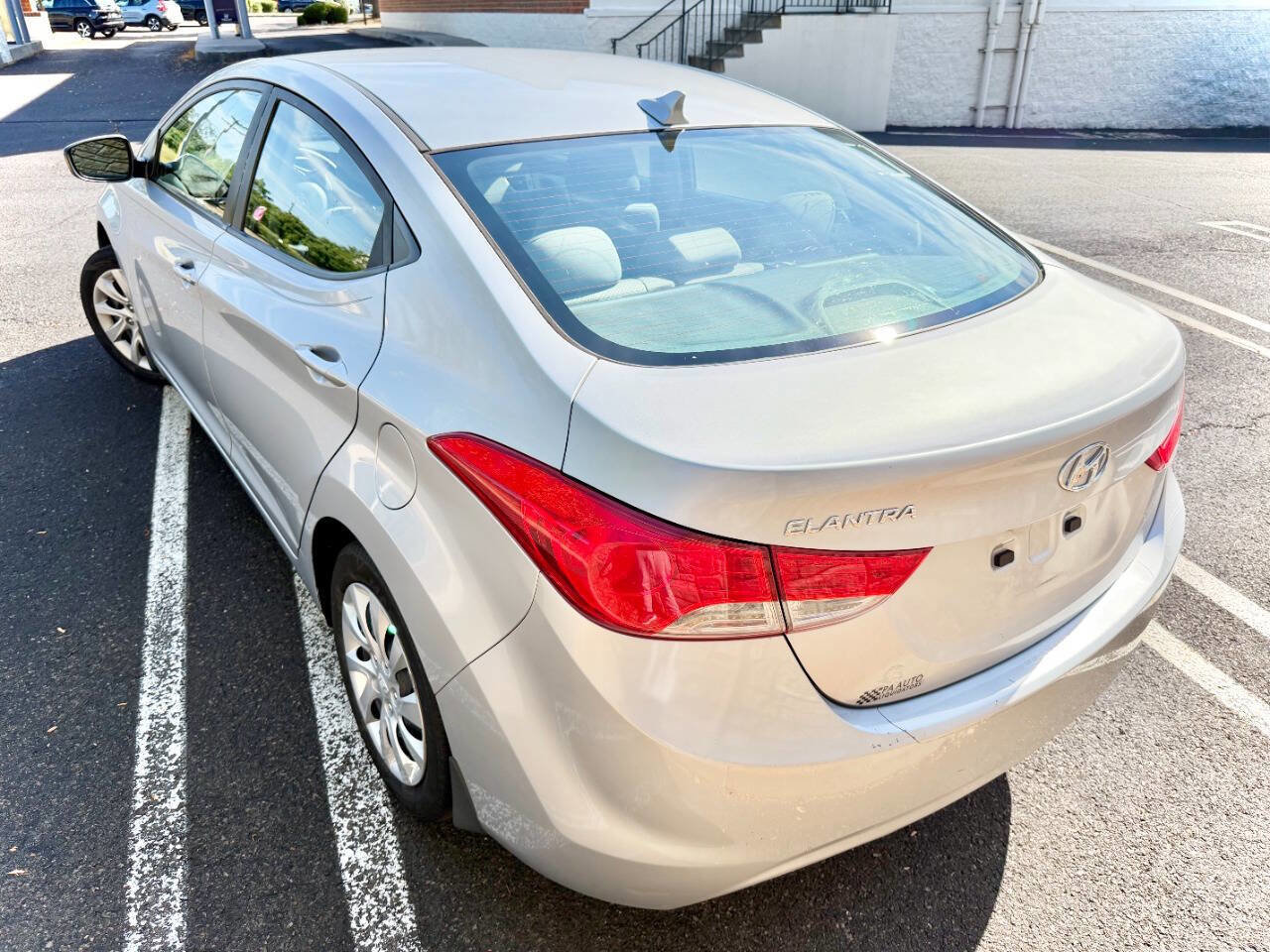 Used 2012 Hyundai Elantra GLS image 13