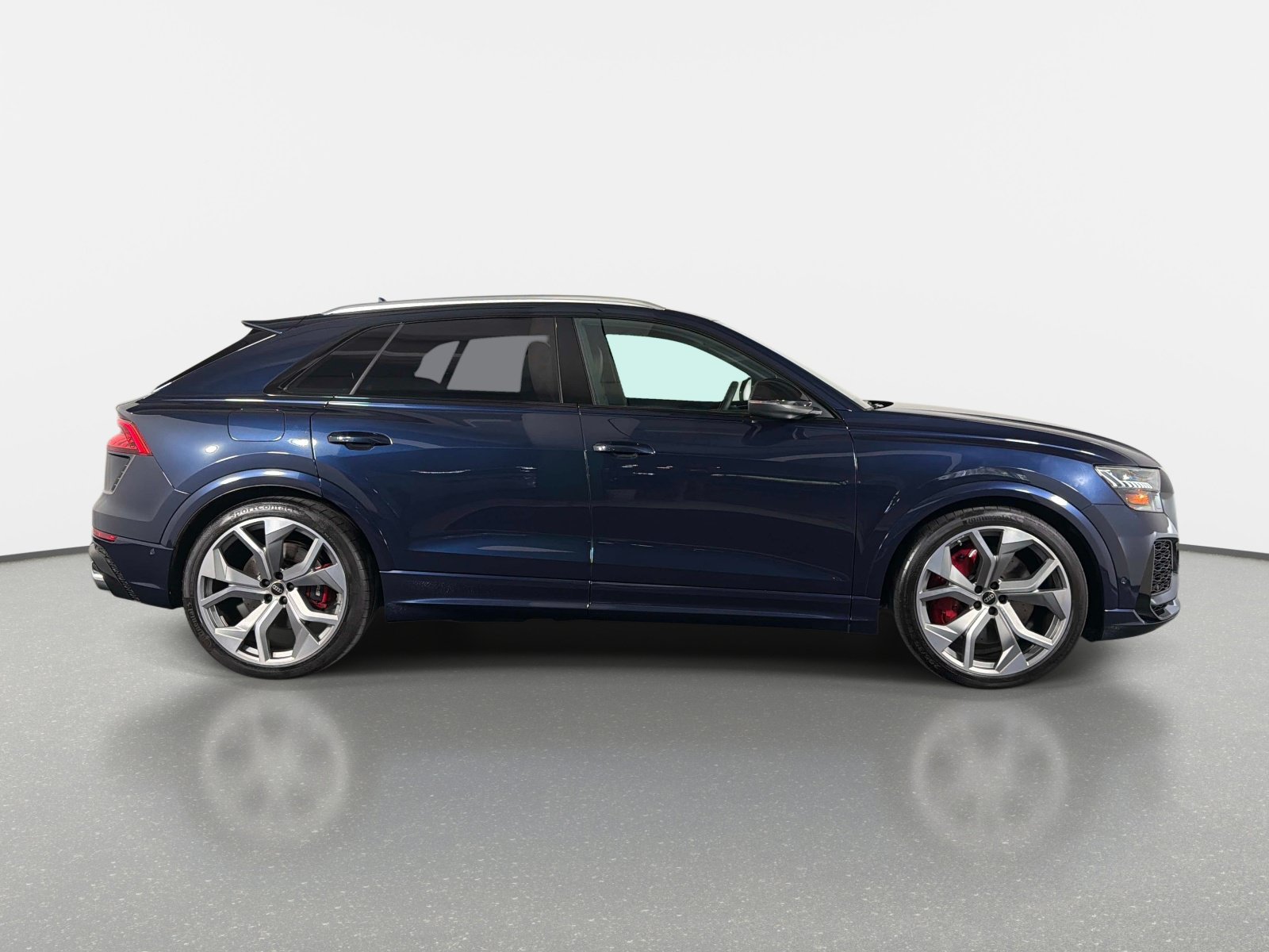 Used 2024 Audi RS Q8 AWD/4WD image 2