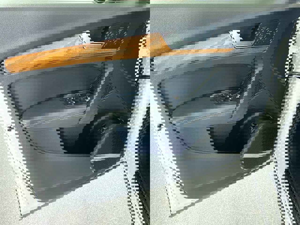 Used 2021 Audi Q5 Prestige w/ Prestige Package image 20