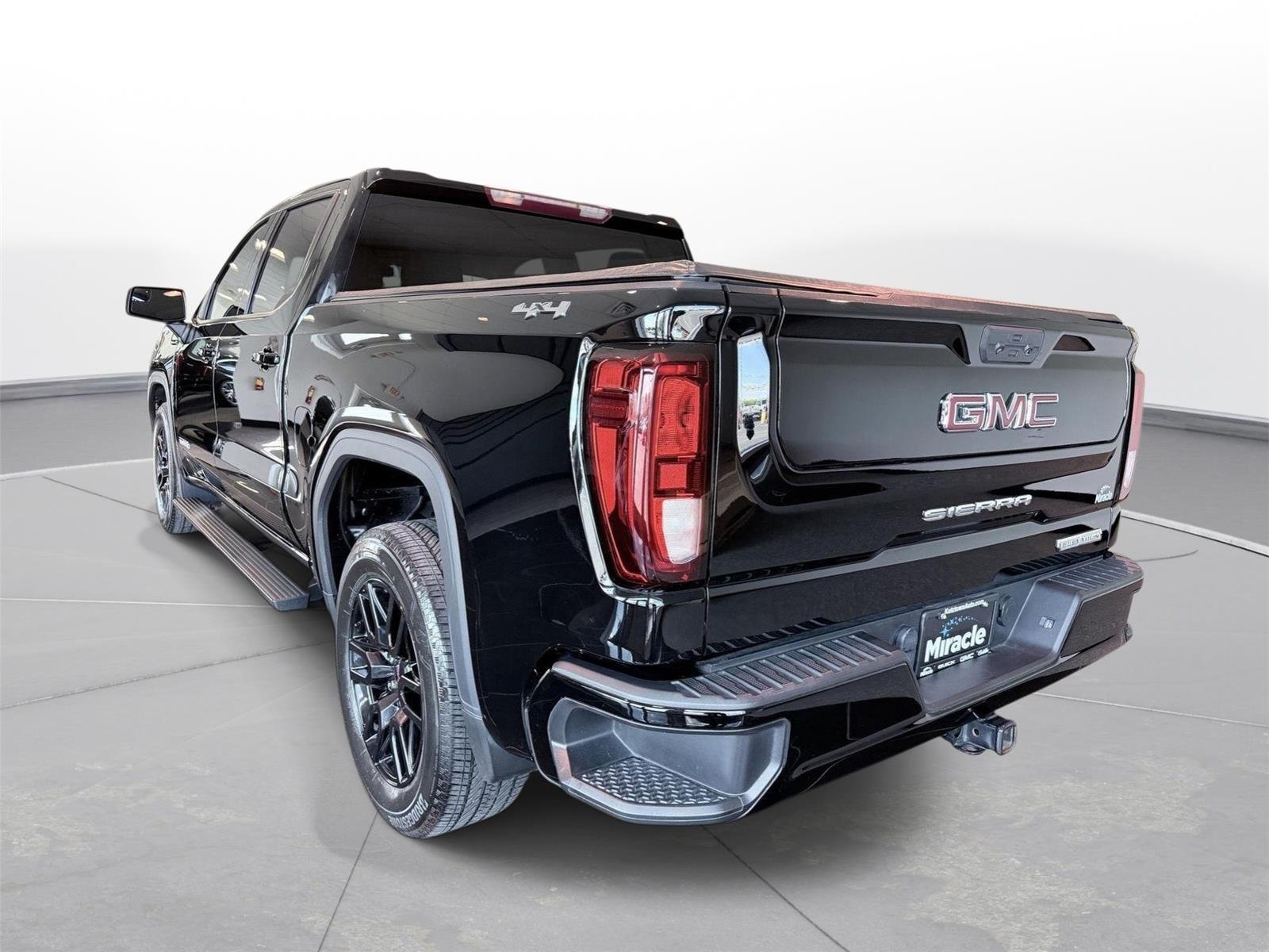 Used 2024 GMC Sierra 1500 Elevation AWD/4WD image 5