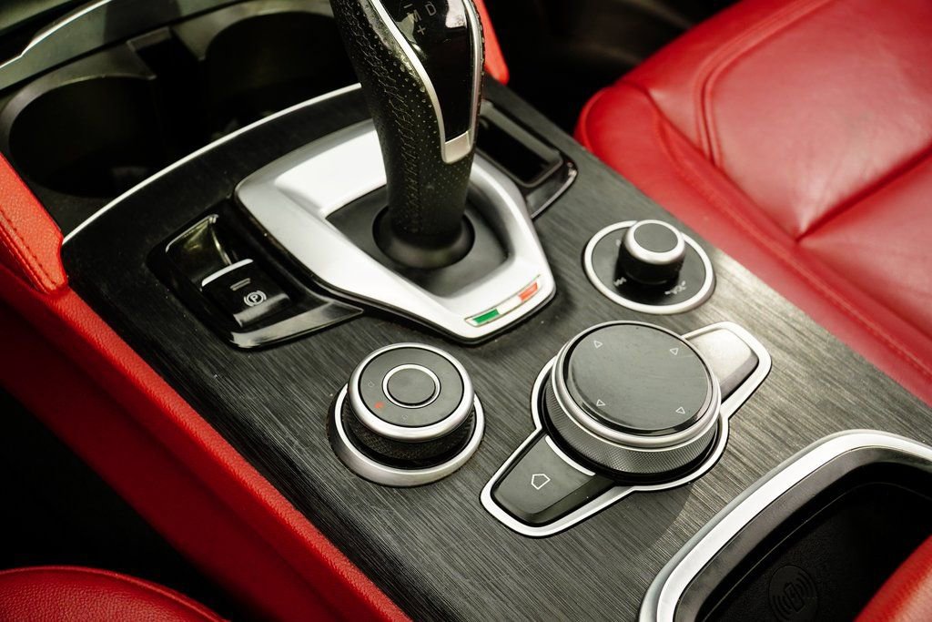 Used 2021 Alfa Romeo Stelvio Sprint w/ Sun & Sound Package image 13