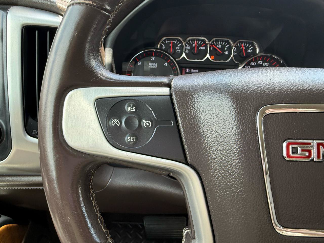 Used 2016 GMC Sierra 1500 SLT w/ SLT Premium Package AWD/4WD image 23