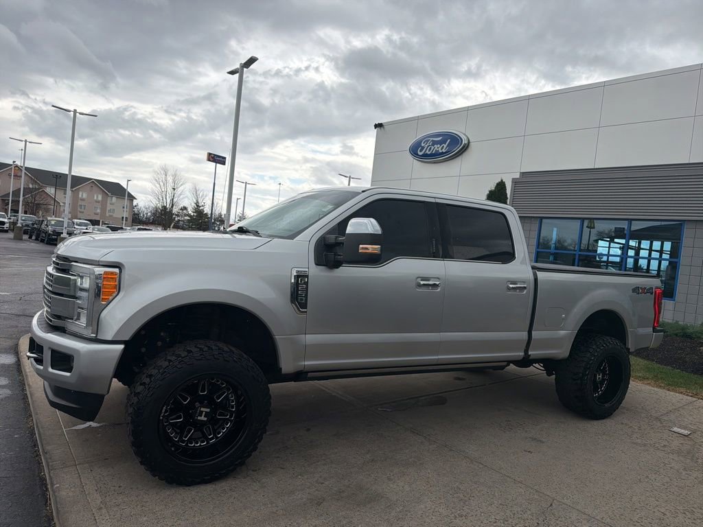 Used 2017 Ford F250 Platinum w/ Platinum Ultimate Package image 10