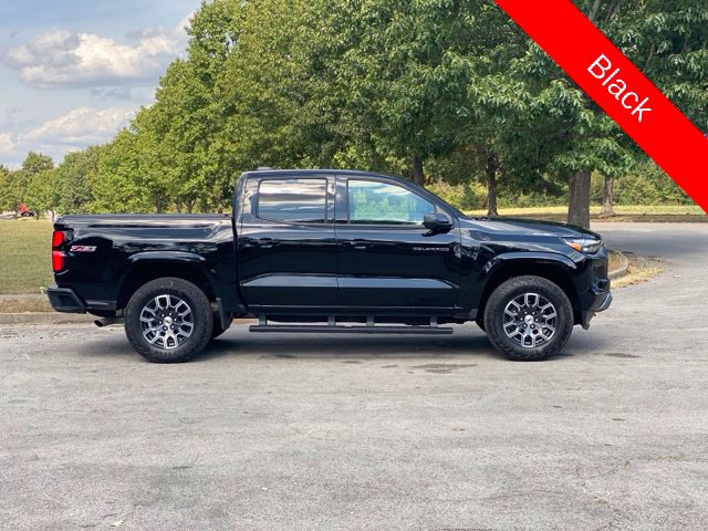 Used 2025 Chevrolet Colorado Z71 AWD/4WD image 8
