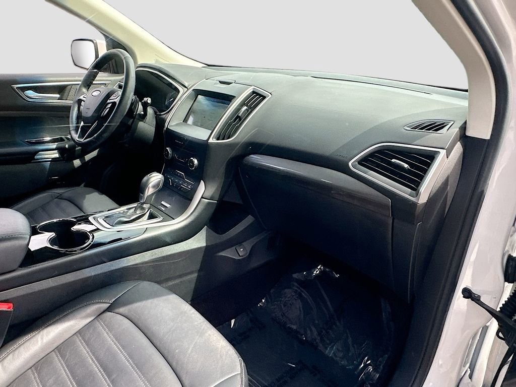 Used 2016 Ford Edge SEL w/ Equipment Group 201A AWD/4WD image 27