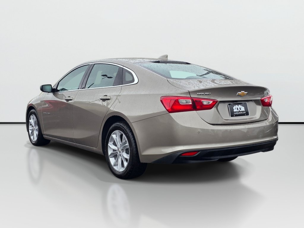 Used 2025 Chevrolet Malibu LT FWD image 3