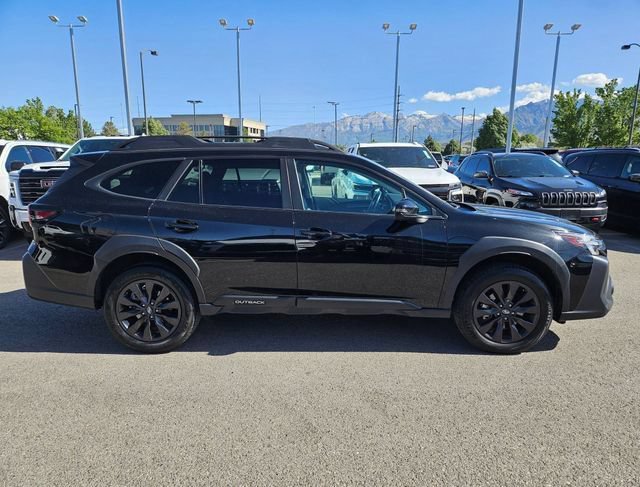 Used 2025 Subaru Outback Onyx Edition AWD/4WD image 2