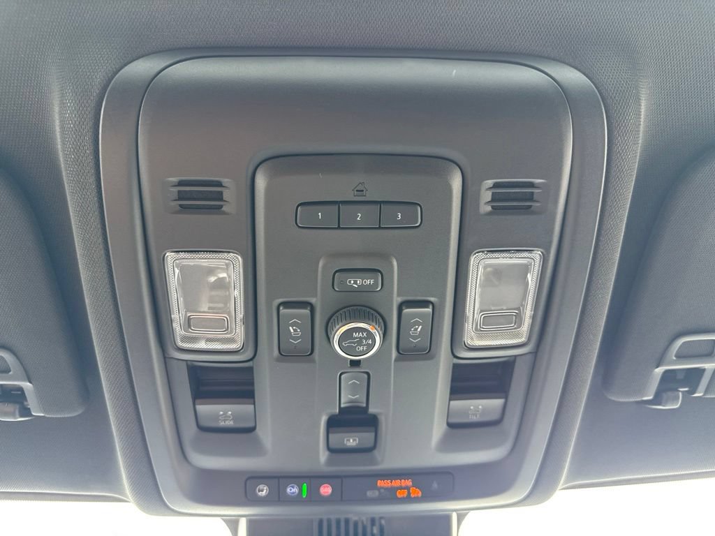 Used 2023 Chevrolet Suburban High Country w/ LPO, Illumination Package AWD/4WD image 46