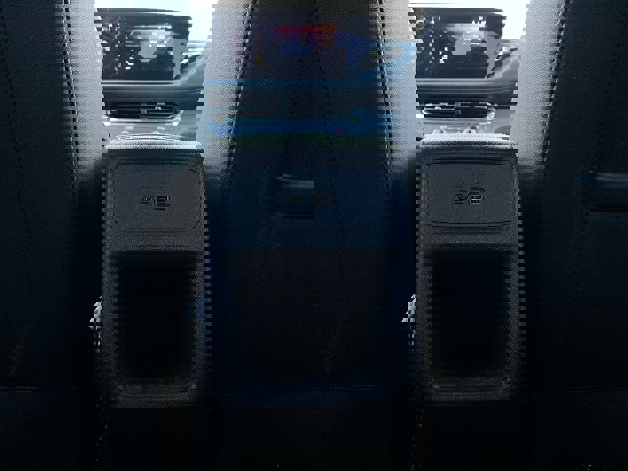 Used 2025 Buick Envista Preferred image 12