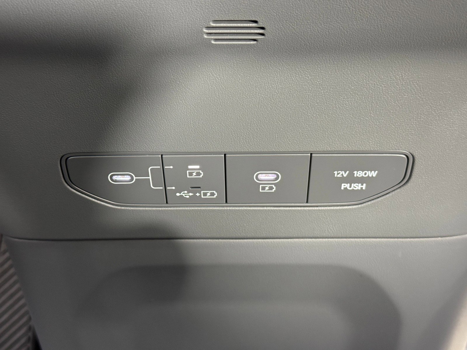 Used 2024 Kia EV9 Wind image 33