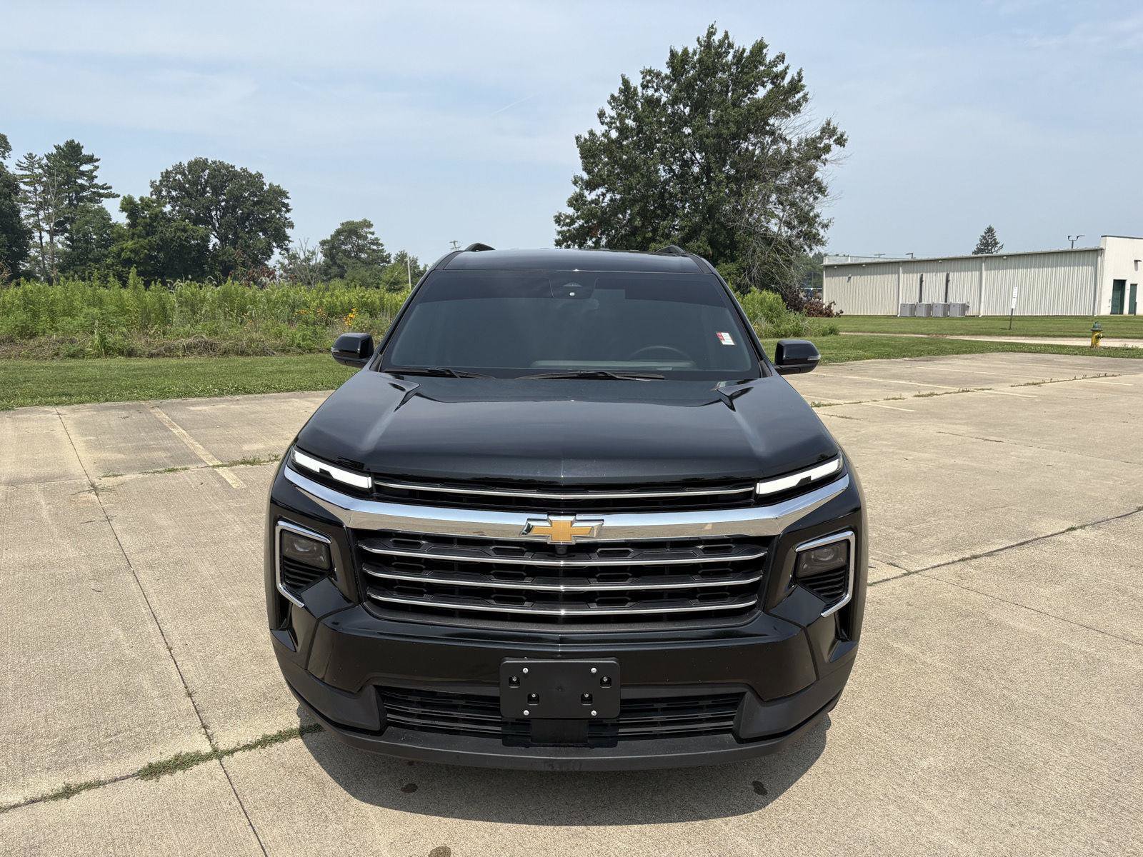 Used 2025 Chevrolet Traverse LT FWD image 21