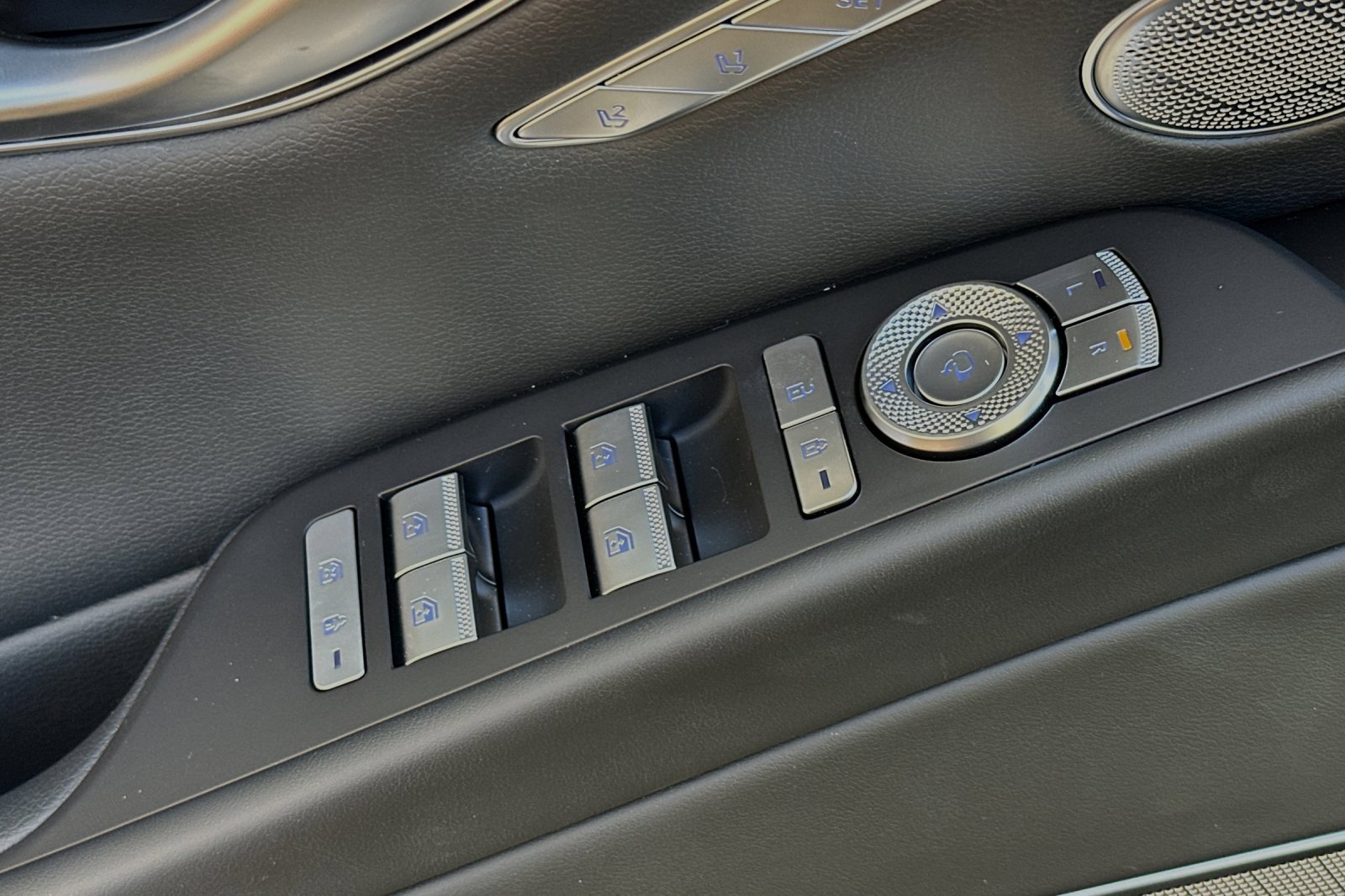 New 2024 Genesis G80 image 11