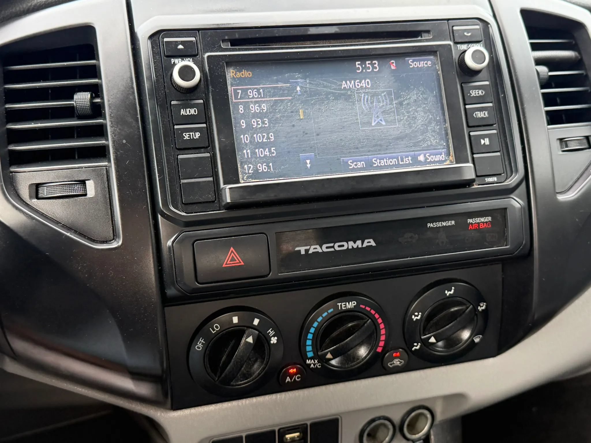 Used 2015 Toyota Tacoma 2WD Access Cab image 22