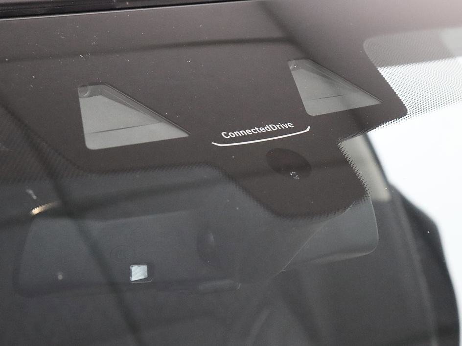 Used 2017 BMW 750i RWD image 59