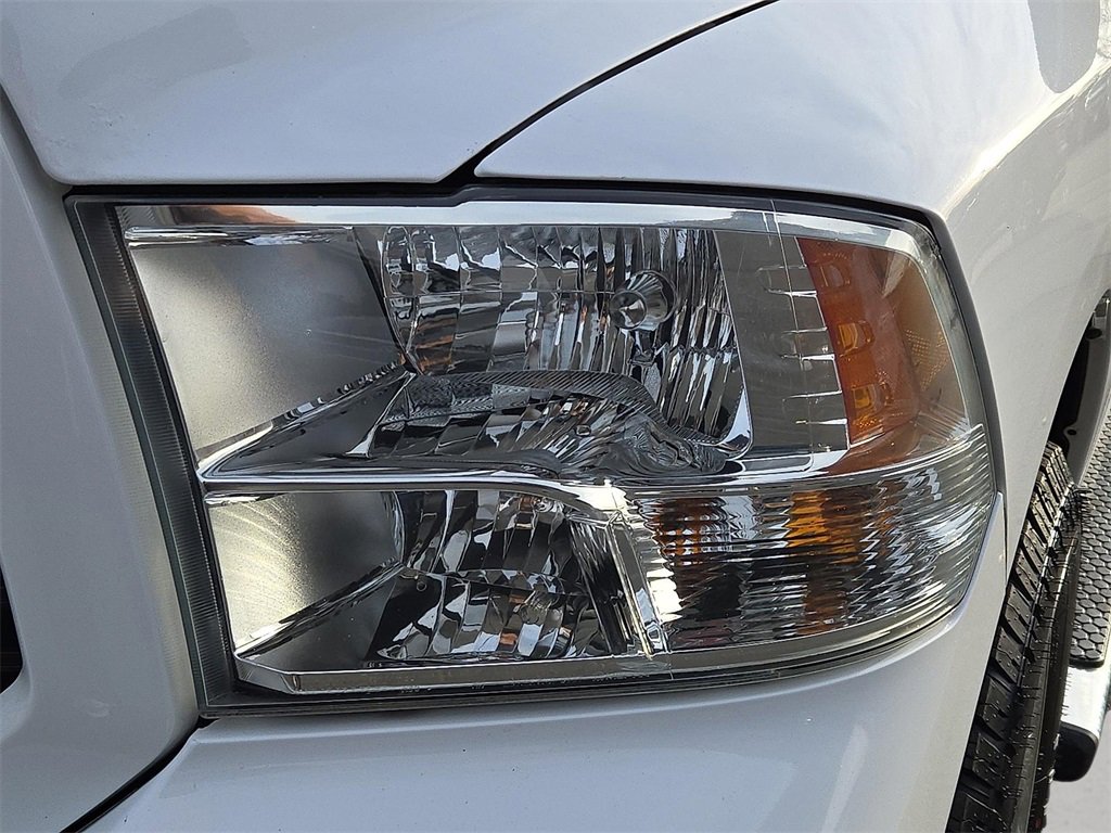 Used 2014 RAM 1500 Express image 9