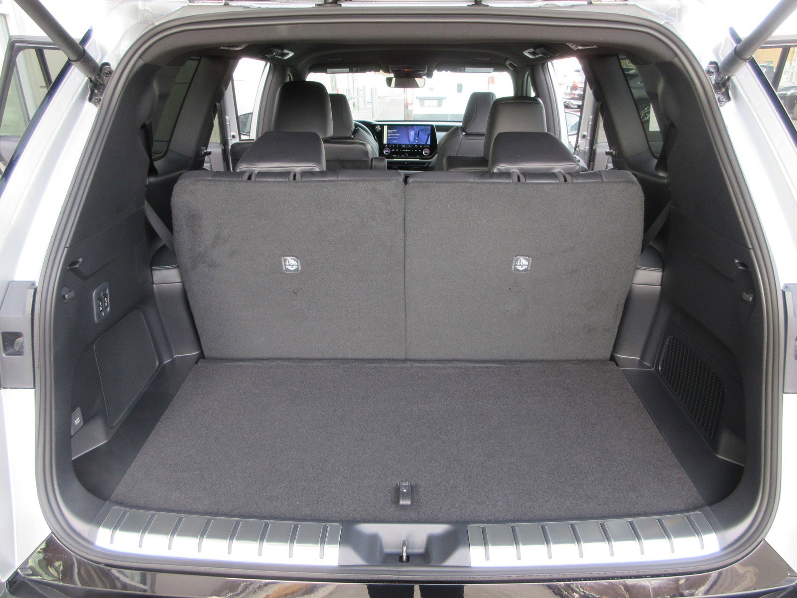 New 2025 Lexus TX 500h AWD image 50