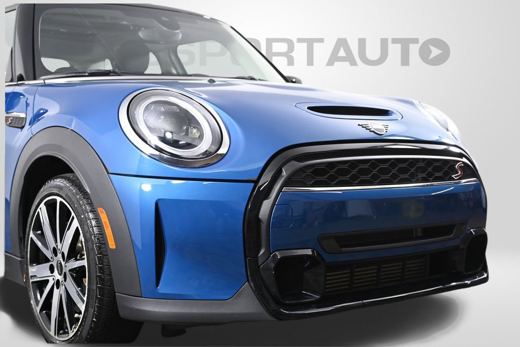 Certified 2022 MINI Cooper S image 3