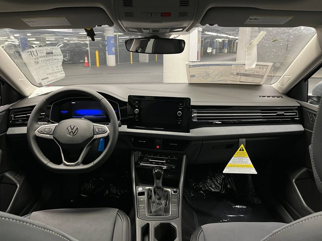 New 2027 Volkswagen Jetta SE FWD image 6