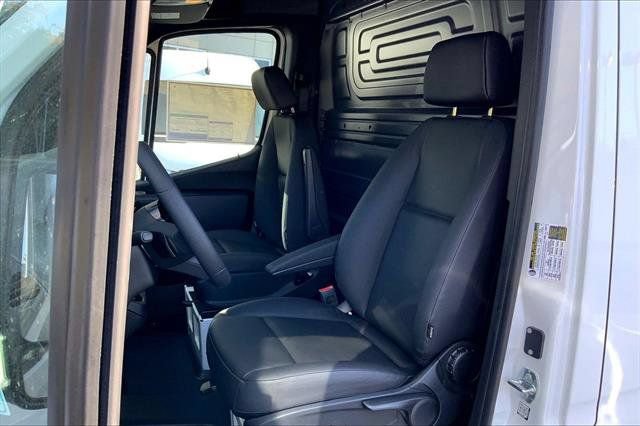 New 2026 Mercedes-Benz Sprinter 2500 image 26