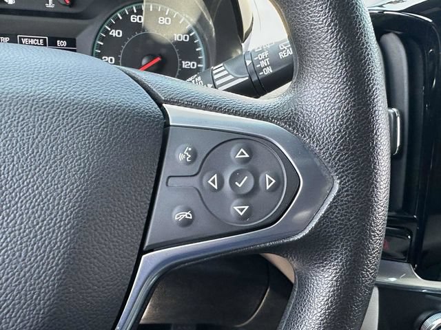 Used 2023 Chevrolet Traverse LS FWD image 11