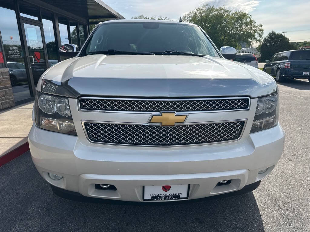 Used 2012 Chevrolet Suburban LTZ AWD/4WD image 5