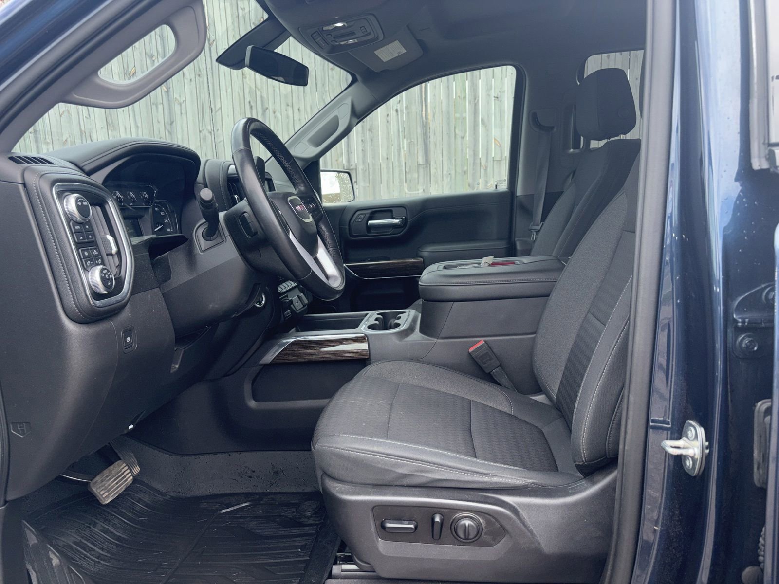 Used 2021 GMC Sierra 1500 Elevation w/ Preferred Package AWD/4WD image 11