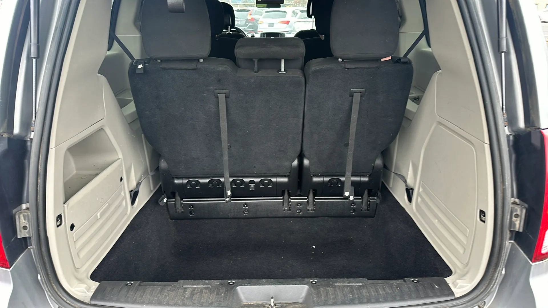 Used 2015 Dodge Grand Caravan SE w/ Quick Order Package 29E SE image 15