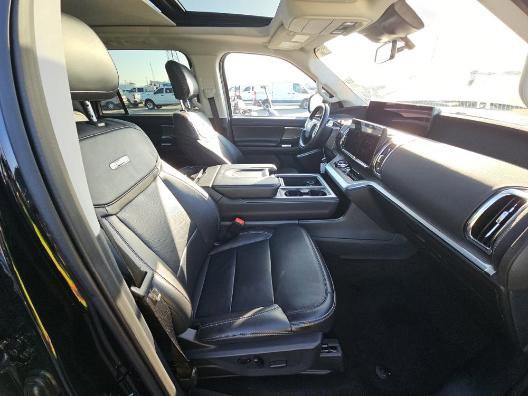 Certified 2025 Ford Expedition Max Platinum image 5