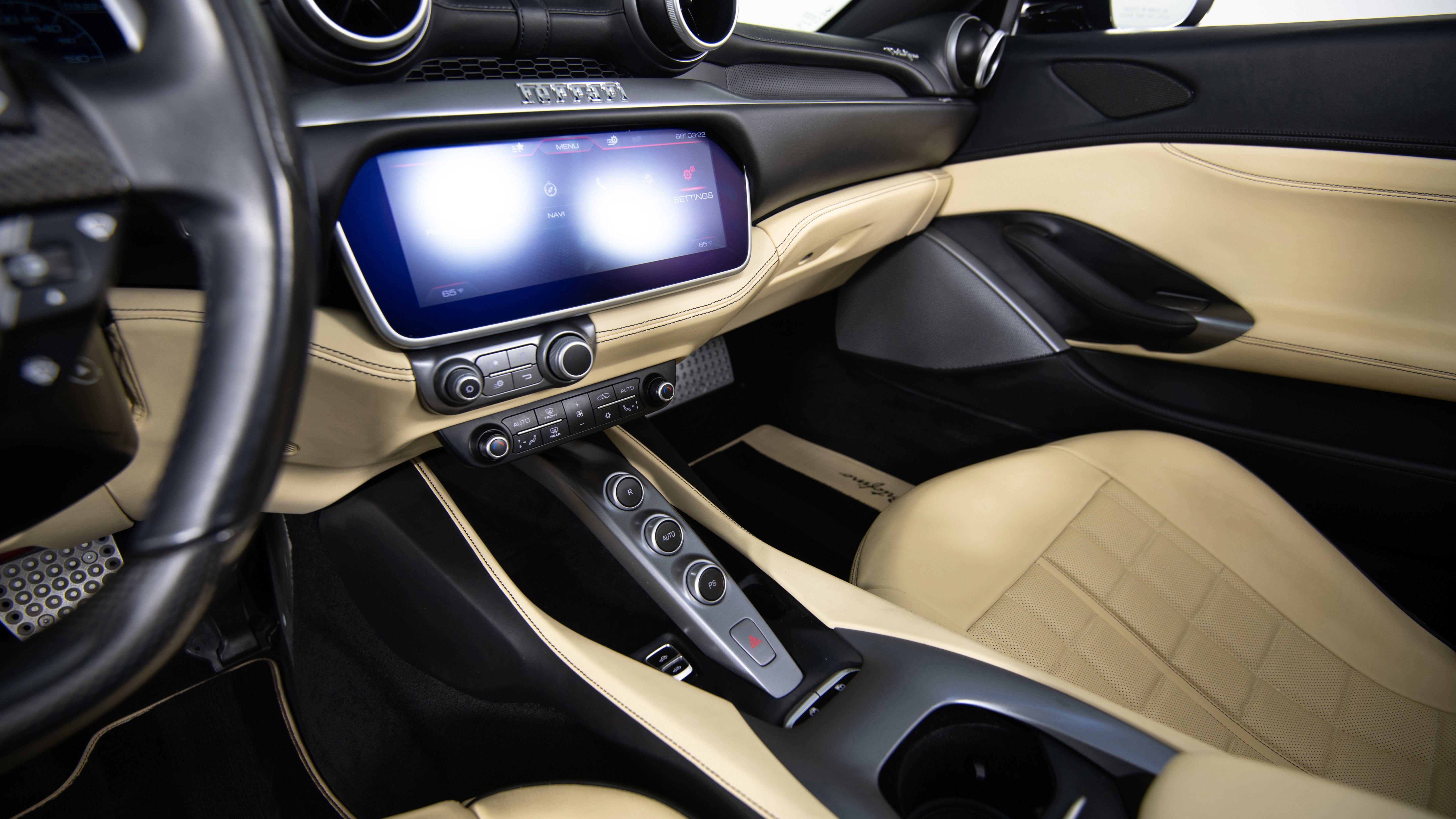 Certified 2019 Ferrari Portofino image 16