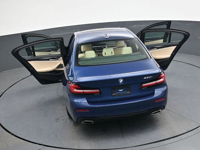 Used 2023 BMW 530i w/ Premium Package image 43