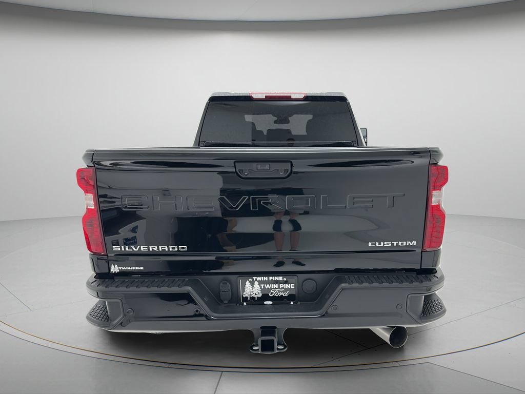 Used 2025 Chevrolet Silverado 2500 Custom w/ Custom Value Package AWD/4WD image 6