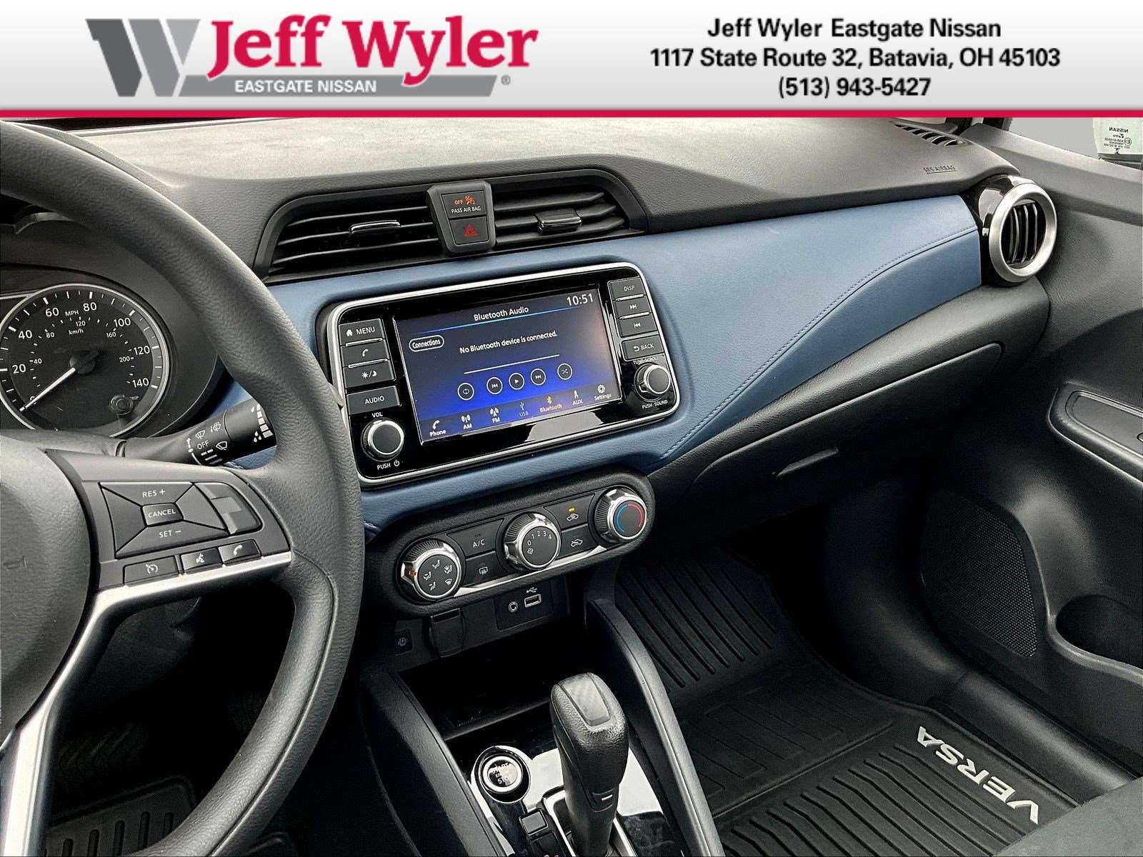 New 2025 Nissan Versa SV w/ Trunk Package FWD image 11