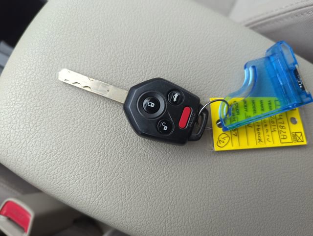 Used 2014 Subaru Outback 2.5i w/ Alloy Wheel Package image 29