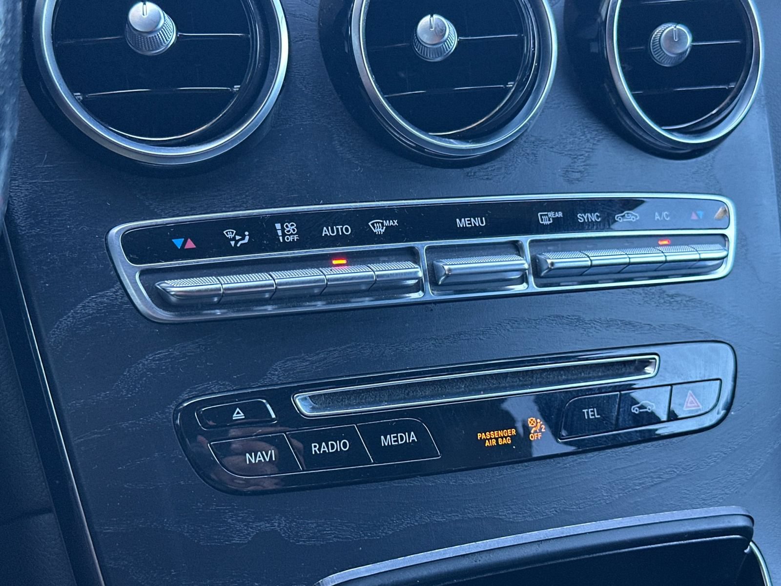 Used 2019 Mercedes-Benz GLC 300 image 21