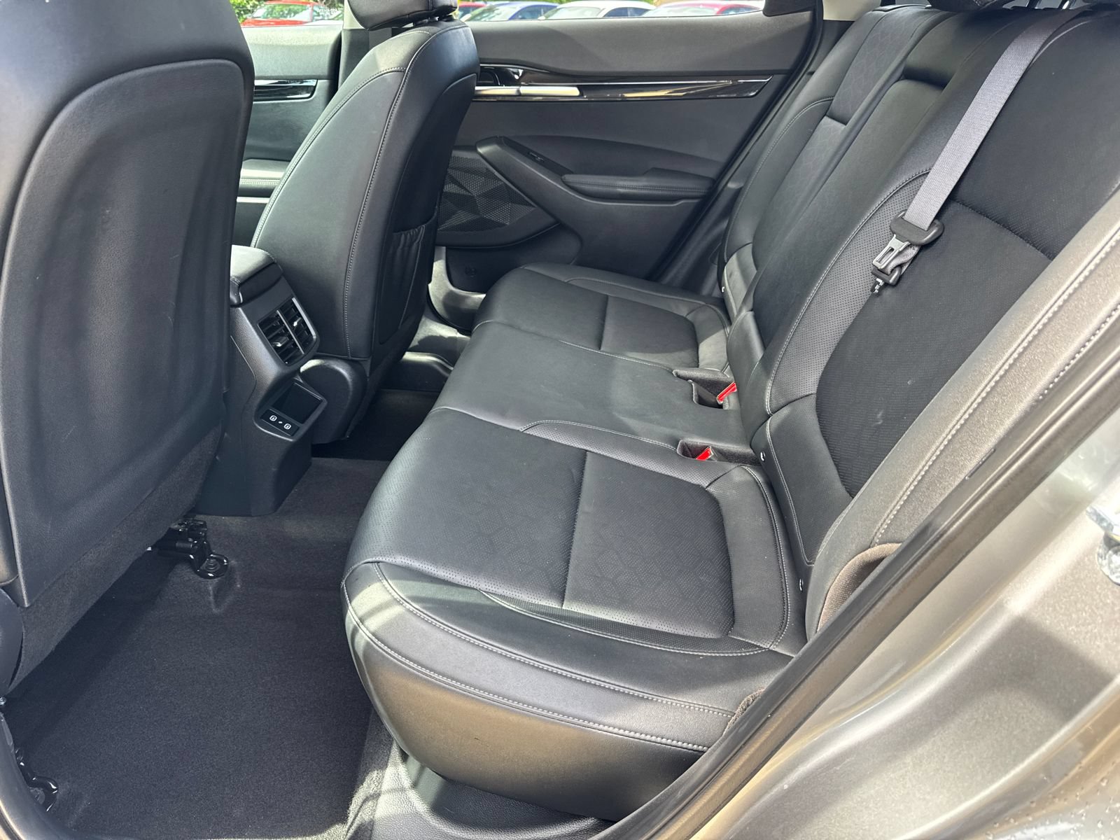 Used 2024 Kia Seltos EX AWD/4WD image 19