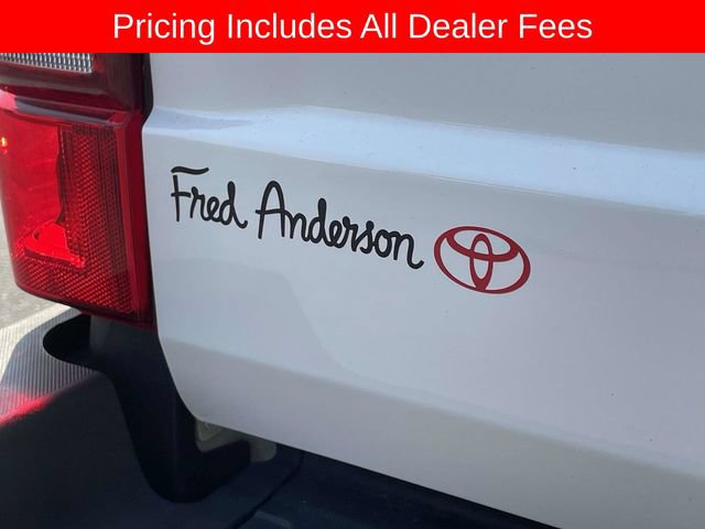 Used 2022 Ford F250 XLT w/ Black Appearance Package AWD/4WD image 15