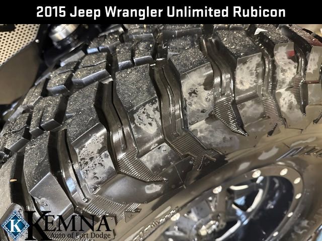 Used 2015 Jeep Wrangler Unlimited Rubicon w/ Connectivity Group image 26